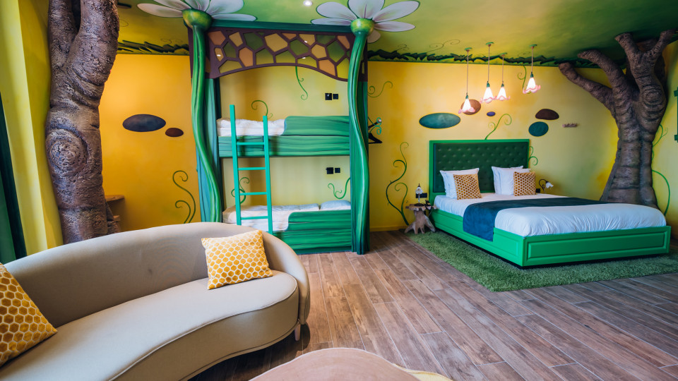 Maya the Bee Luxury Themed Suite